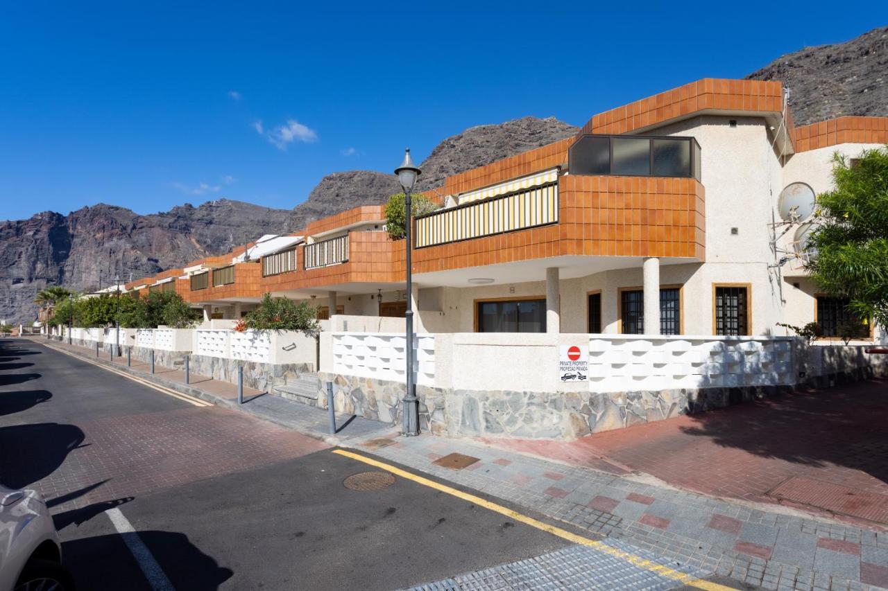 Gigantes Oasis Deluxe By Sunkeyrents Apartamento Santiago del Teide Exterior foto